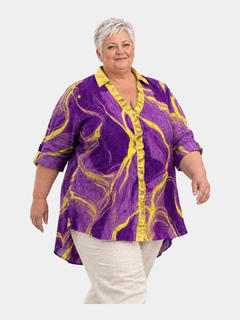 Dorothy relaxed tunic worn by a plus-size model
