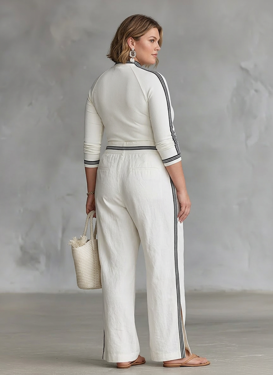 Women's Two-Piece Set: Long Sleeve Sporty T-Shirt with High Neck and Loose Pants with Drawstring