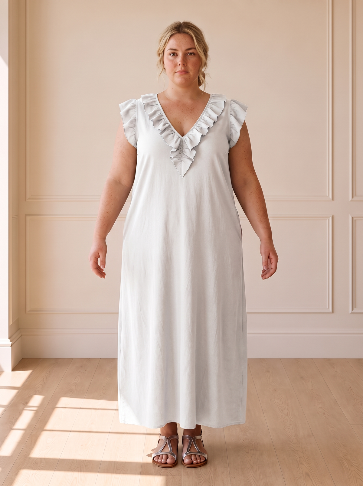 Élina Flowing Boho Dress in White, front view