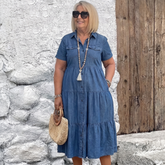 Elizabeth denim print shirt dress in navy blue on a plus-size model