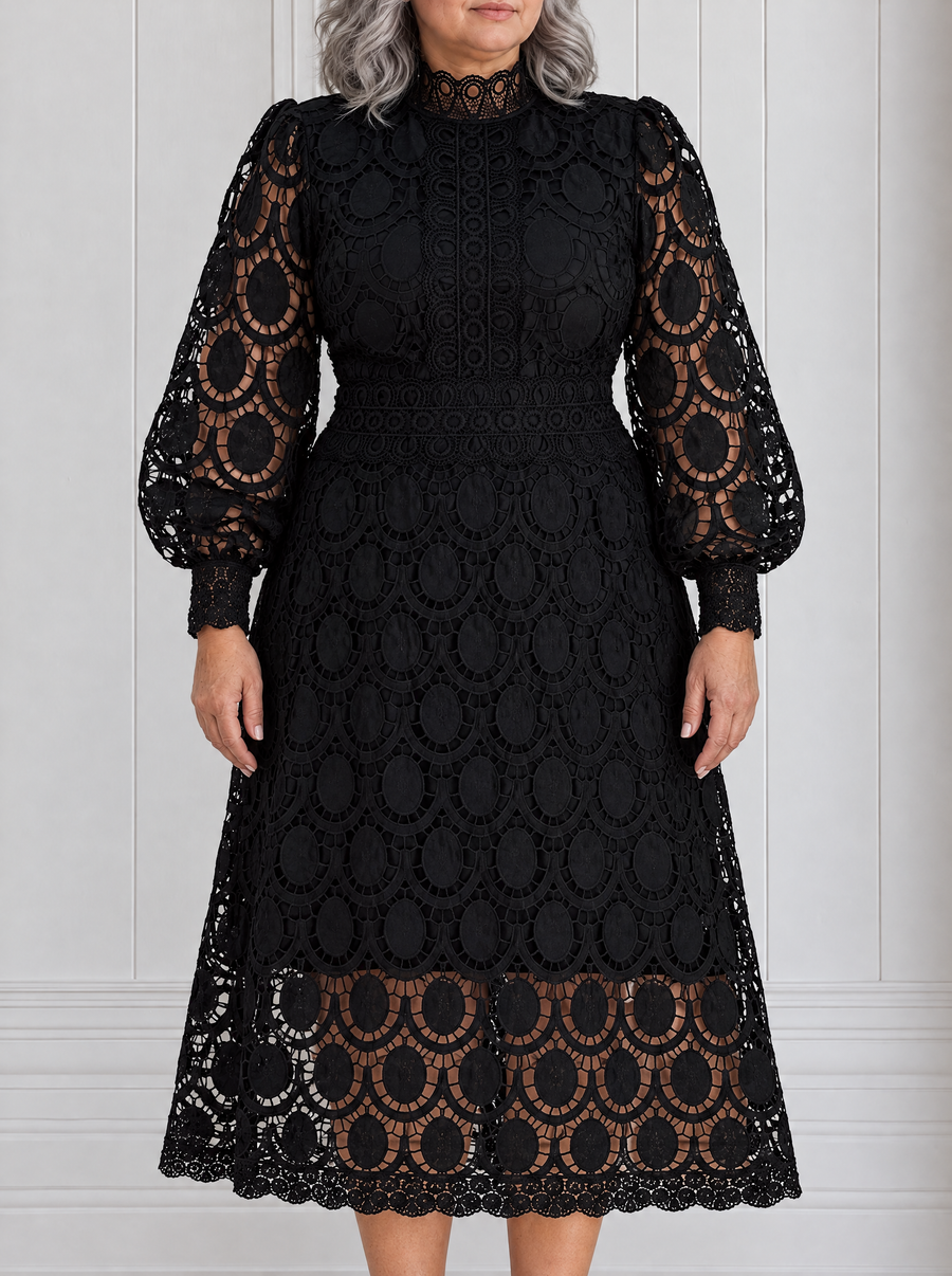 Liza - Romantic Scalloped Dress
