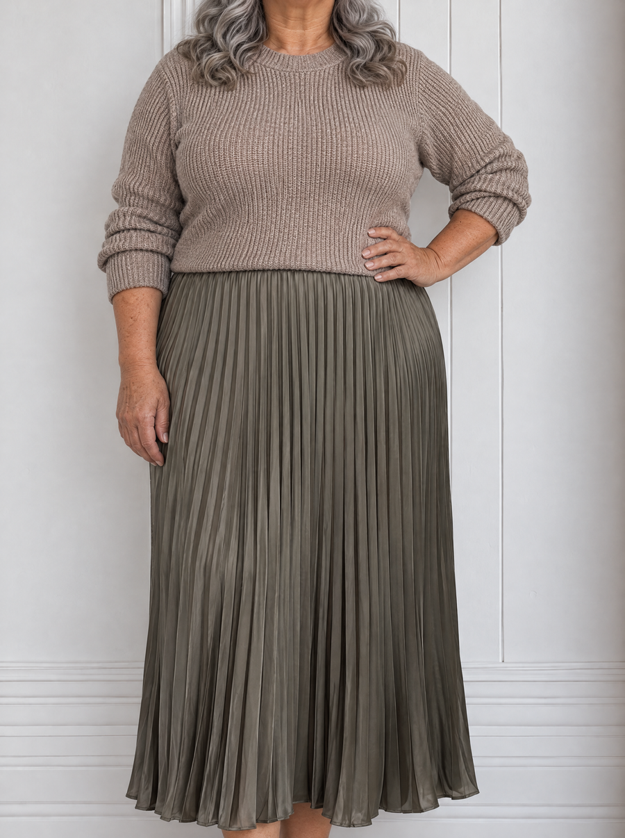 Claudia - Maxi dress with sweater and pleated skirt