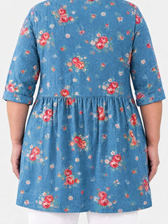 Lucia long blouse back view on a plus-size model
