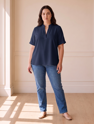 Margot chic V-neck blouse in dark blue, front view