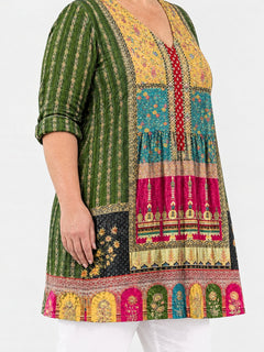 Melody long blouse side view on a plus-size model